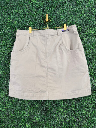 Mid length skirt