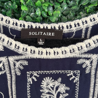 Short sleeve embroidered blouse