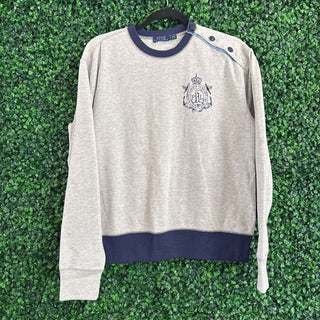 Pullover w/ collar buttons