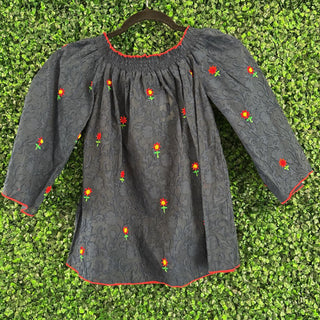 1/2 sleeve w/ embroidery NWT