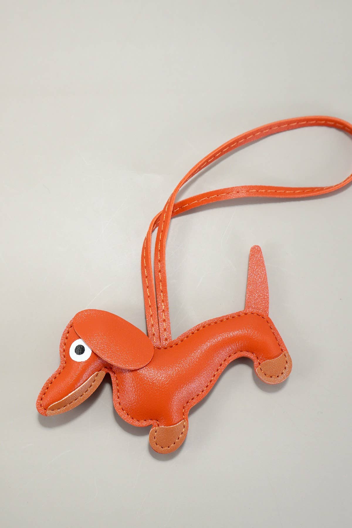 JOSSLYN by Wall to Wall - TRENDING VEGAN LEATHER DOG BAG CHARM KEYCHAINS | 40KC112