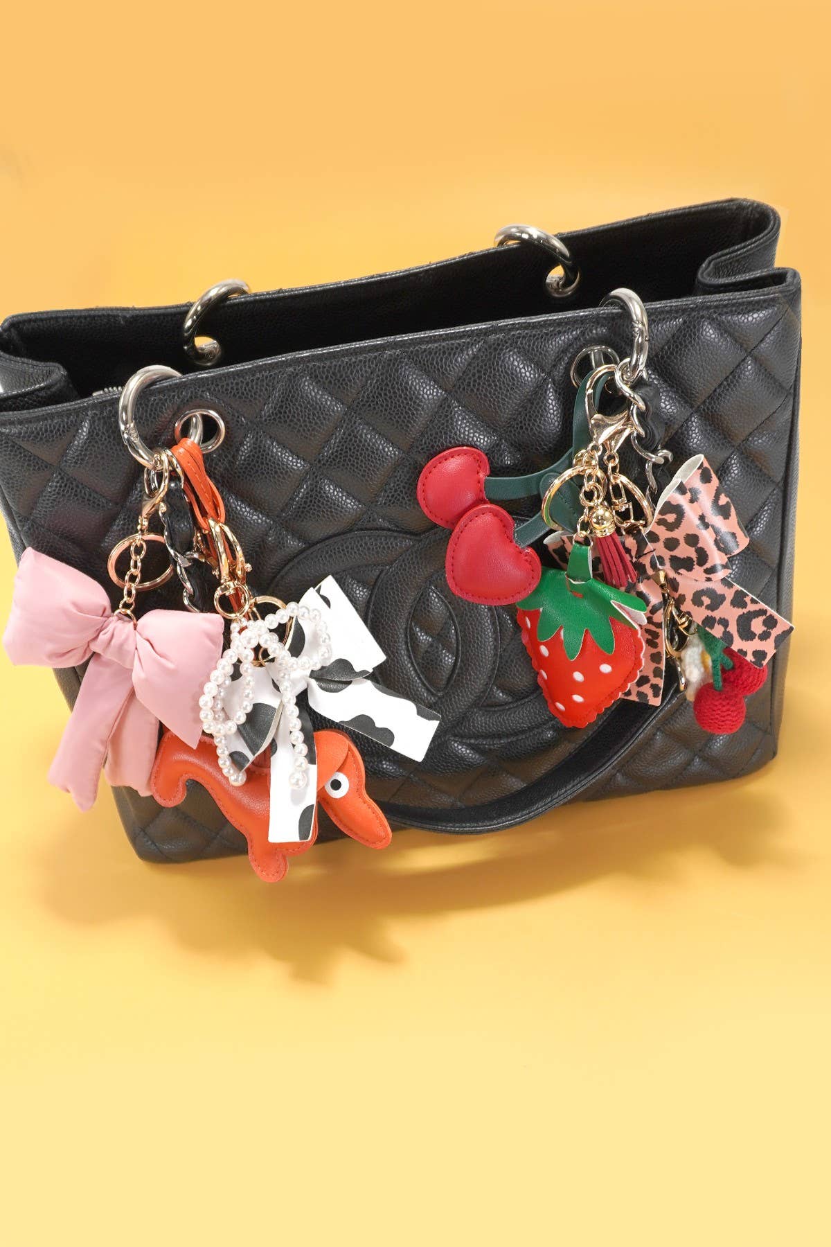 JOSSLYN by Wall to Wall - TRENDING VEGAN LEATHER DOG BAG CHARM KEYCHAINS | 40KC112